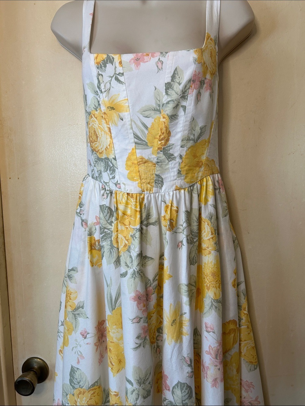 Wayf White Floral Corset Midi Dress with Yellow Roses size S - Picture 4 of 13